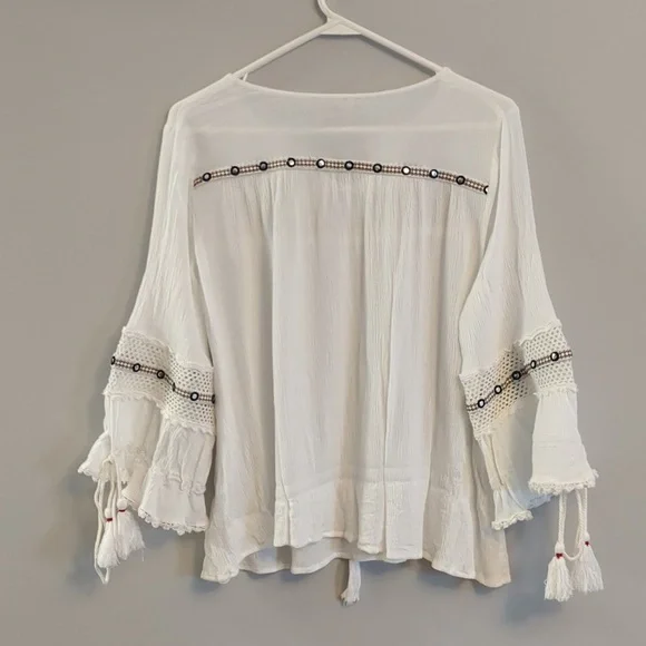 POL White Boho Peasant Blouse Tassel Tie Bell Sleeves Crochet Detail Medium - Picture 9 of 12